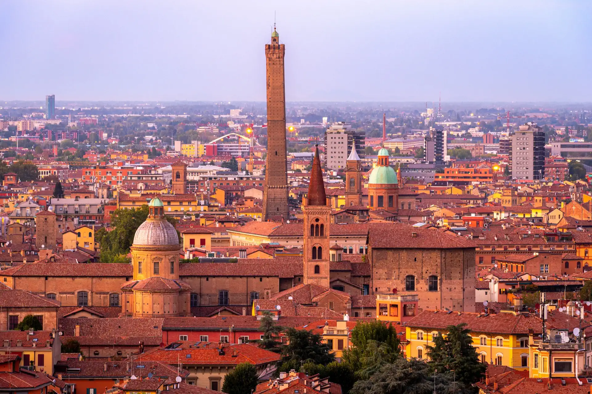 Obiective turistice Bologna locuri de vizitat