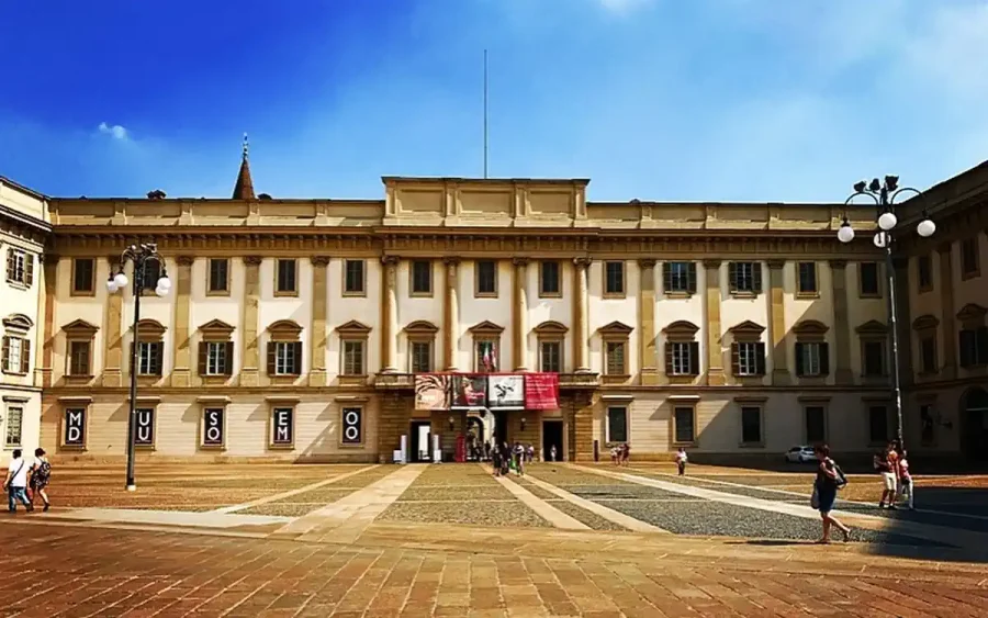 Obiective turistice Milano Palatul Regal