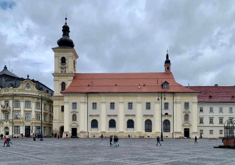 Locuri de vizitat în Sibiu - Biserica Iezuiților
